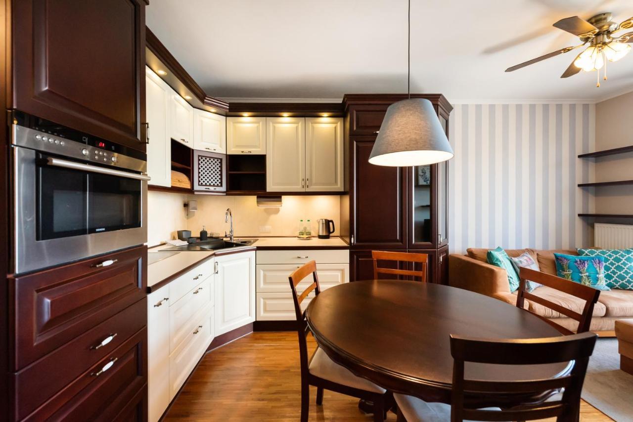 Metro Wilanowska Homely Apartment Varšava Exteriér fotografie
